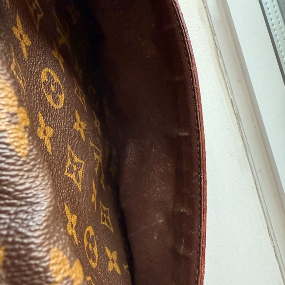 Louis Vuitton Vintage COMPIEGNE POUCH CLUTCH 28 - Picture 8 of 10